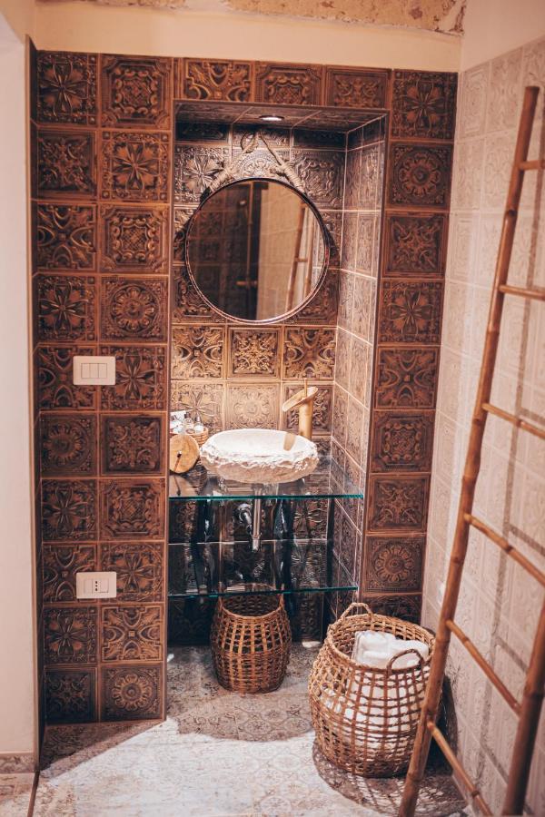Amira 1899 Luxury Suite Galatina Exterior foto
