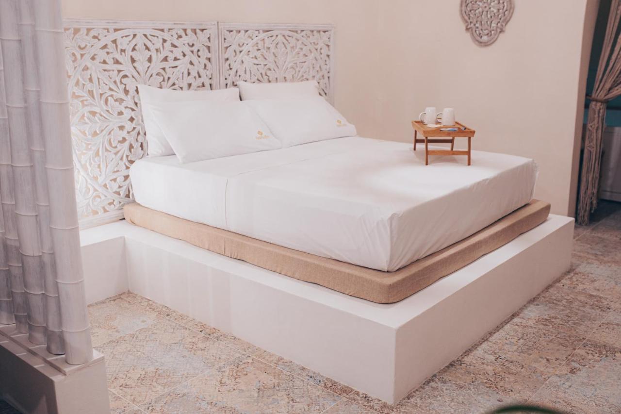 Amira 1899 Luxury Suite Galatina Exterior foto