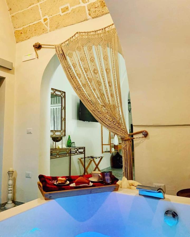 Amira 1899 Luxury Suite Galatina Exterior foto
